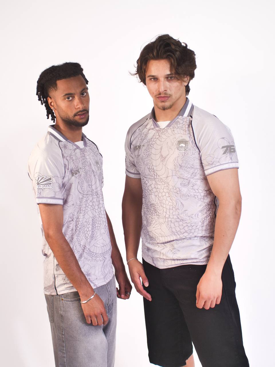 HX Tokyo 76 – Buy 1 Get 1 Free (Choisissez la taille du 2ᵉ jersey lors de notre appel de confirmation de commande.)